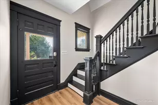 468 Locust St, Elgin, IL 60123 - Photo 4