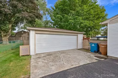 1617 Charles Drive, Glendale Heights, IL 60139 - Photo 12