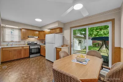 1617 Charles Drive, Glendale Heights, IL 60139 - Photo 4