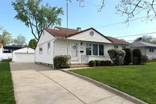 3000 Starling Ln, Rolling Meadows, IL 60008 - Photo 1