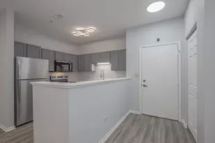801 N McLean Blvd, Elgin, IL 60123 - Photo 2