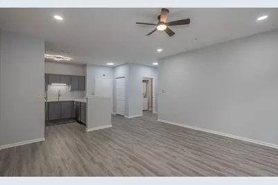 801 N McLean Boulevard #146, Elgin, IL 60123 - Photo 10