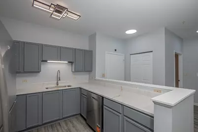 801 N McLean Boulevard #146, Elgin, IL 60123 - Photo 4