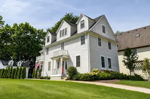 303 Park Ave, Clarendon Hills, IL 60514 - Photo 1