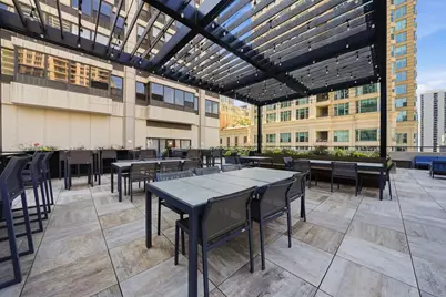 30 E Huron Street #5605, Chicago, IL 60611 - Photo 26