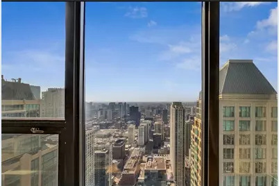 30 E Huron Street #5605, Chicago, IL 60611 - Photo 12