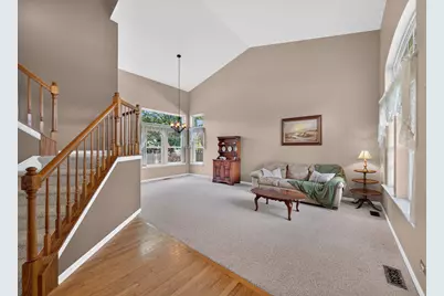 251 Winslow Way, Lake in the Hills, IL 60156 - Photo 6