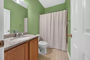 251 Winslow Way, Lake in the Hills, IL 60156 - Photo 16