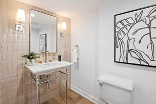200 E Delaware Pl, Chicago, IL 60611 - Photo 20