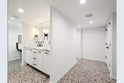 200 E Delaware Place #8C-9C, Chicago, IL 60611 - Photo 44