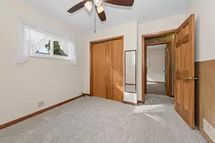 937 Townsend St, Sycamore, IL 60178 - Photo 12