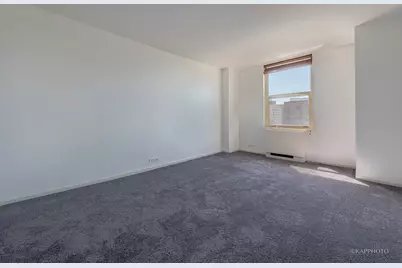 525 W Hawthorne Place #1601, Chicago, IL 60657 - Photo 14