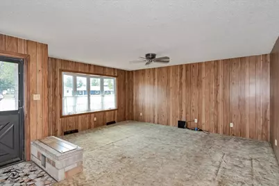 33 Jan Avenue, Kankakee, IL 60901 - Photo 2