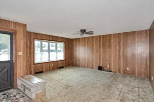 33 Jan Ave, Kankakee, IL 60901 - Photo 2