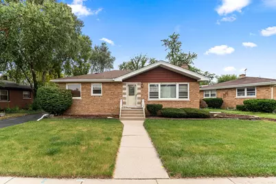 913 E 162nd Place, South Holland, IL 60473 - Photo 1