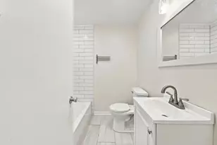 236 Ingleside Ave, Aurora, IL 60506 - Photo 12