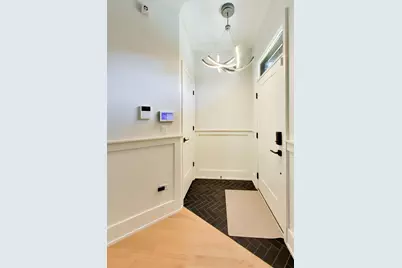 700 E 46th Street, Chicago, IL 60653 - Photo 2