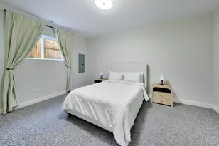700 E 46th St, Chicago, IL 60653 - Photo 32