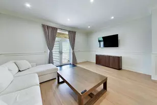 700 E 46th St, Chicago, IL 60653 - Photo 16