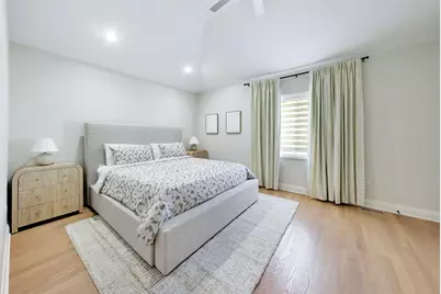 700 E 46th Street, Chicago, IL 60653 - Photo 20