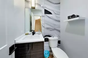 700 E 46th St, Chicago, IL 60653 - Photo 10