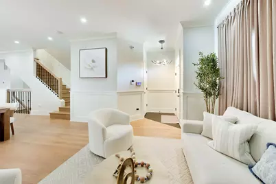 700 E 46th Street, Chicago, IL 60653 - Photo 4