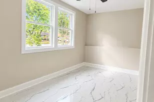 217 N Schmidt Rd, Bolingbrook, IL 60440 - Photo 8