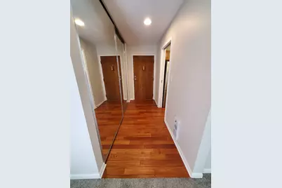 1940 Cherry Lane #213, Northbrook, IL 60062 - Photo 4