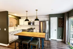 11030 W 72nd St, Indian Head Park, IL 60525 - Photo 4