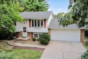 1706 Erin Dr, Normal, IL 61761 - Photo 32