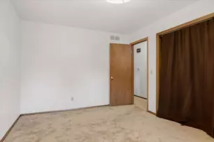 1706 Erin Dr, Normal, IL 61761 - Photo 12