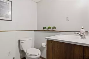 1706 Erin Dr, Normal, IL 61761 - Photo 24