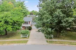 1706 Erin Dr, Normal, IL 61761 - Photo 34