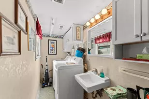 9137 W 91st Pl, Hickory Hills, IL 60457 - Photo 20