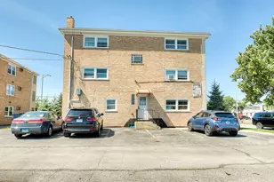 8125 S Roberts Rd, Bridgeview, IL 60455 - Photo 20