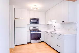 8125 S Roberts Rd, Bridgeview, IL 60455 - Photo 2