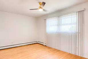 8125 S Roberts Rd, Bridgeview, IL 60455 - Photo 16