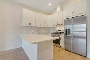 4605 S St Lawrence Ave, Chicago, IL 60653 - Photo 6