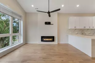 4605 S St Lawrence Ave, Chicago, IL 60653 - Photo 2