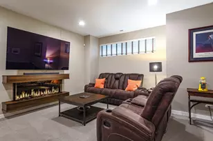 2535 W Haddon Ave, Chicago, IL 60622 - Photo 18