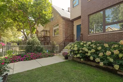 2535 W Haddon Avenue, Chicago, IL 60622 - Photo 2