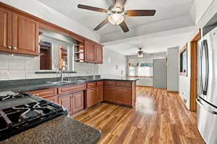 6843 S Kedvale Ave, Chicago, IL 60629 - Photo 10