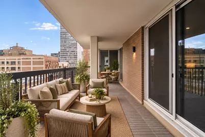 201 E Chestnut Street #23A, Chicago, IL 60611 - Photo 4