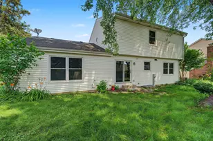 5 Keswick Ln, Vernon Hills, IL 60061 - Photo 12