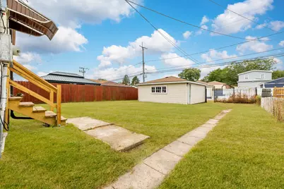 11104 S Avenue O Avenue, Chicago, IL 60617 - Photo 22