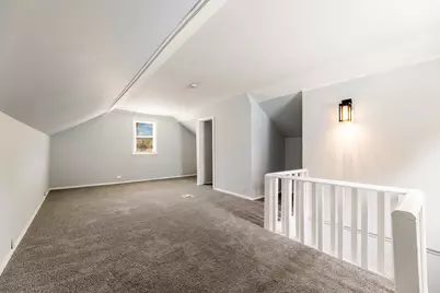 11104 S Avenue O Avenue, Chicago, IL 60617 - Photo 14
