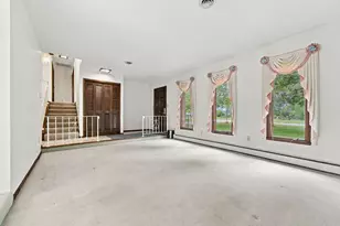 8 Hawthorne Dr, Oswego, IL 60543 - Photo 8