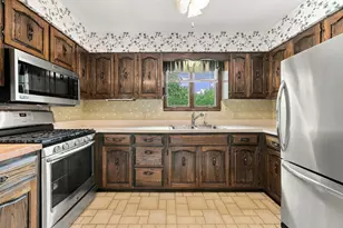 8 Hawthorne Dr, Oswego, IL 60543 - Photo 14
