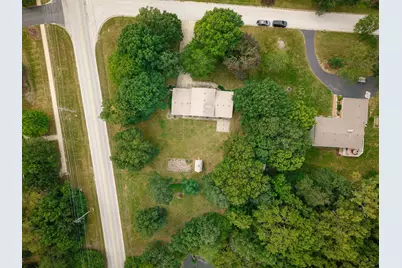8 Hawthorne Drive, Oswego, IL 60543 - Photo 6