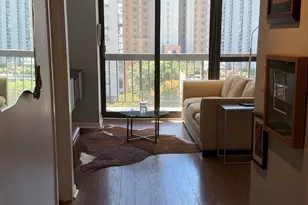 33 W Delaware Pl, Chicago, IL 60610 - Photo 2